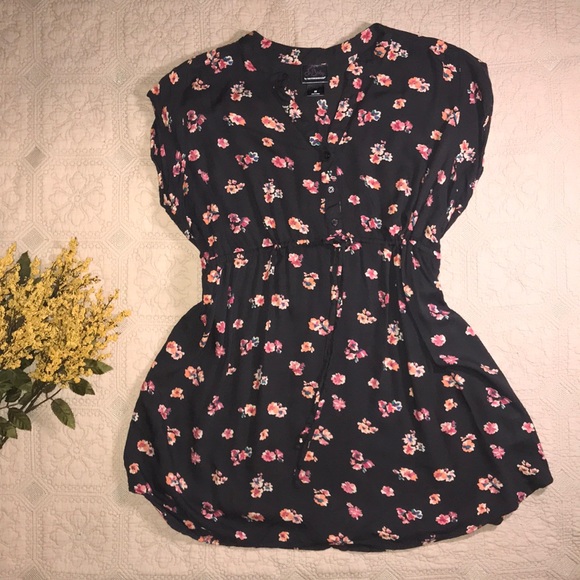 Oh Baby by Motherhood Tops - M Floral Blouse Oh Baby by Motherhood